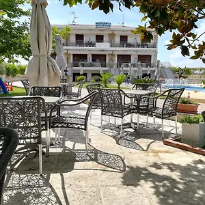 επισκεφθείτε το ξενοδοχείο